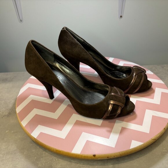 DKNYC Women's Brown Suede Open-Toed Heels Size 8 - Picture 2 of 7